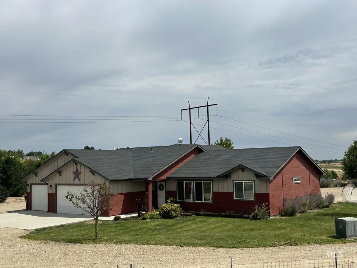 17571 Goodson Rd, Caldwell, ID 83607 - Image #1