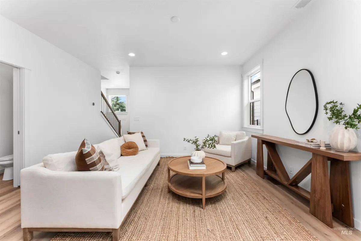 3548 W Anderson St, Boise, ID 83703 - Image #1