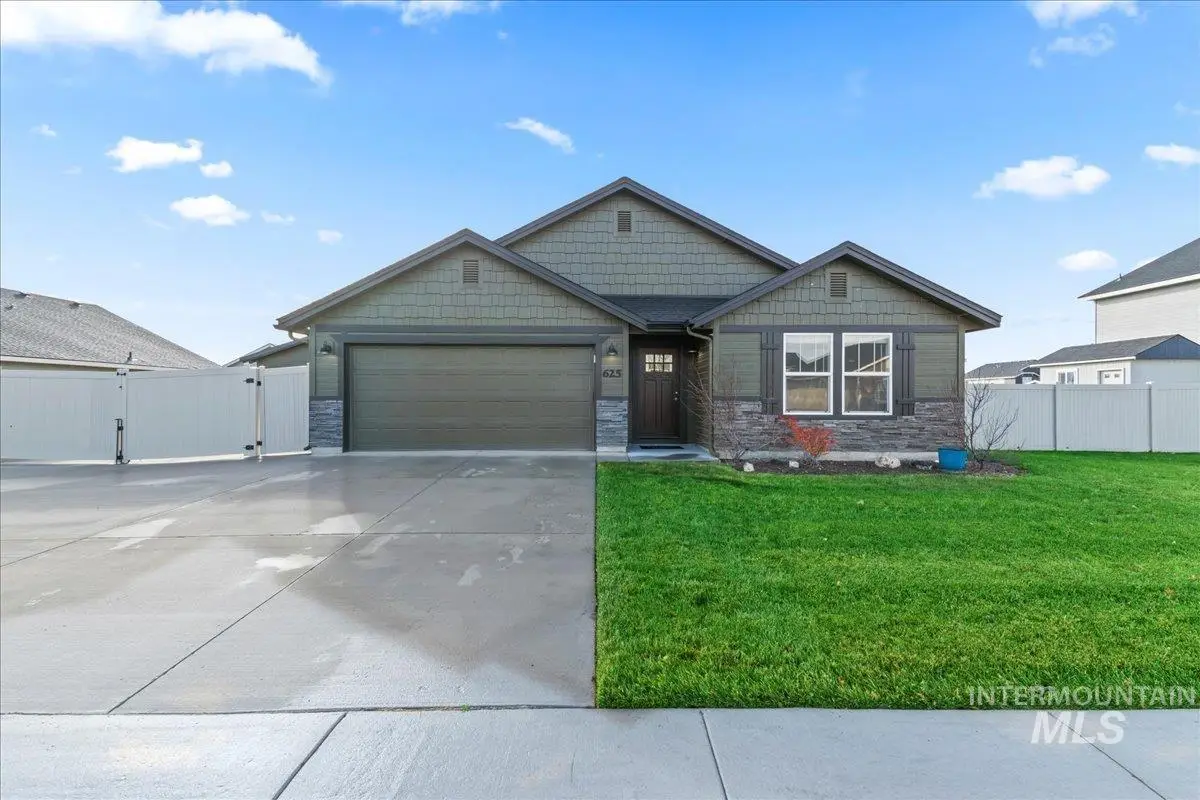 625 SW Inby St, Mountain Home, ID 83647 - Image #1