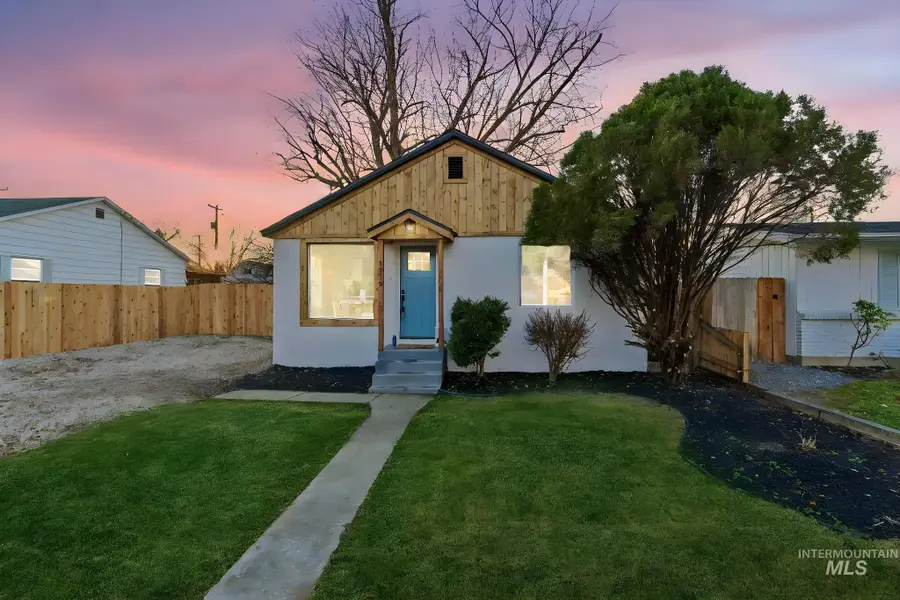 1719 S Abbs St, Boise, ID 83705 - Image #2