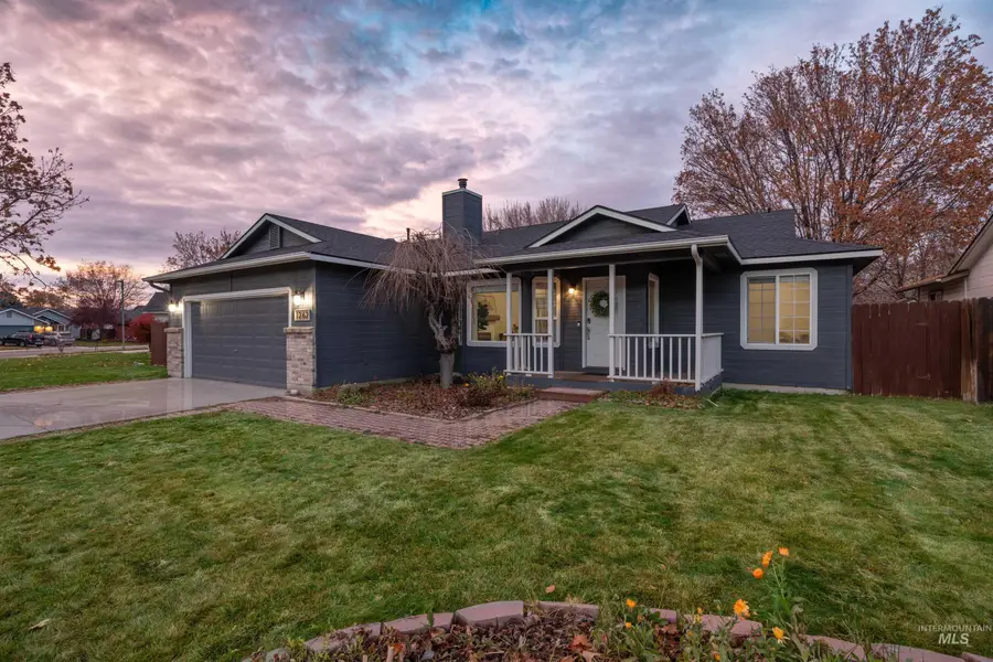 1262 E Oakridge Dr, Boise, ID 83716 - Image #3
