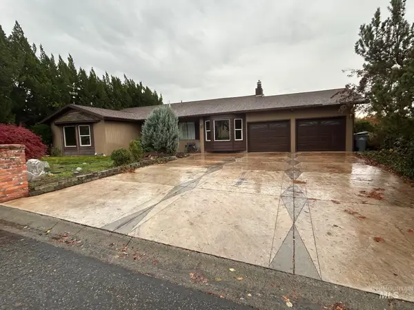 3590 Country Club Drive, Lewiston, ID 83501