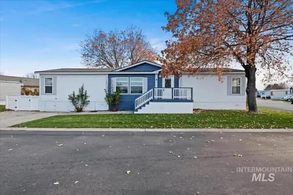 700 E Fairview Ave #62, Meridian, ID 83642