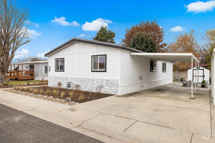 10014 Dewitt Lane, Boise, ID 83704 - Image #2