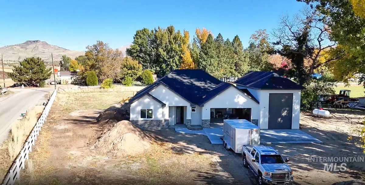 2910 Cottonwood Ln, Emmett, ID 83716 - Image #1