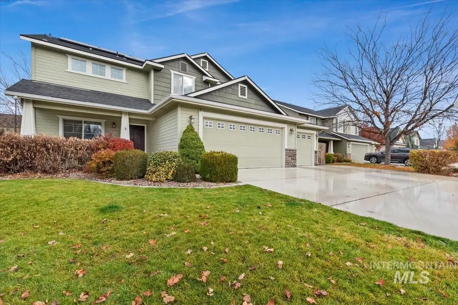 334 E Santiago Dr, Meridian, ID 83646 - Image #2