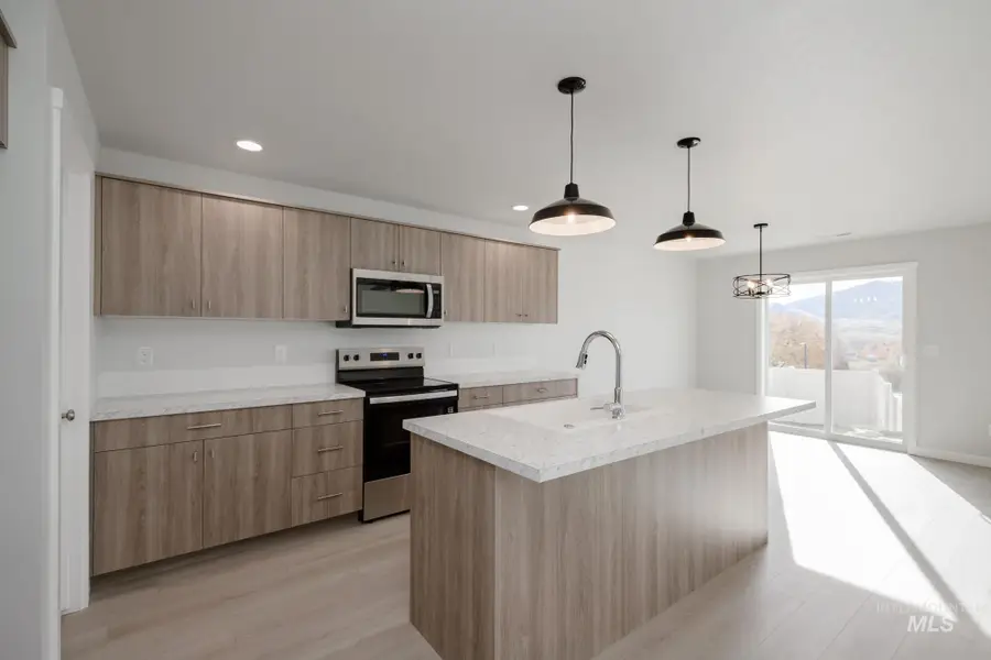 231 Caribou Ct, Horseshoe Bend, ID 83629 - Image #2