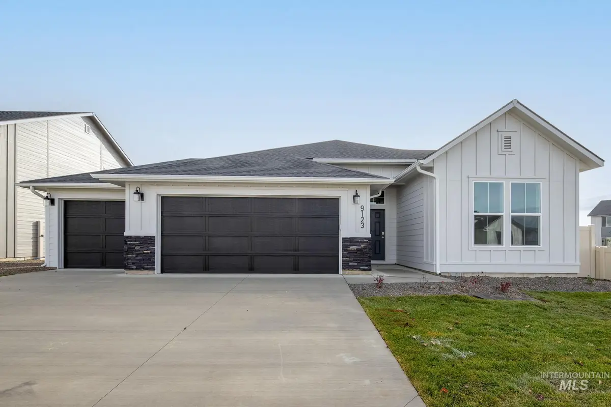 9123 W Violet St, Nampa, ID 83687 - Image #1