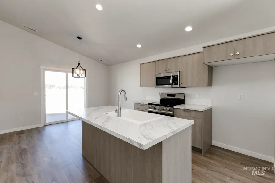 333 N Madrone Ave,, Kuna, ID 83634 - Image #3