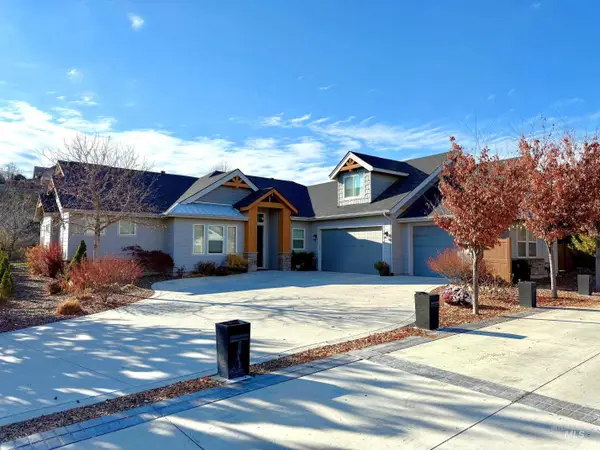 2115 E Lodge Trail Ct, Meridian, ID 83642