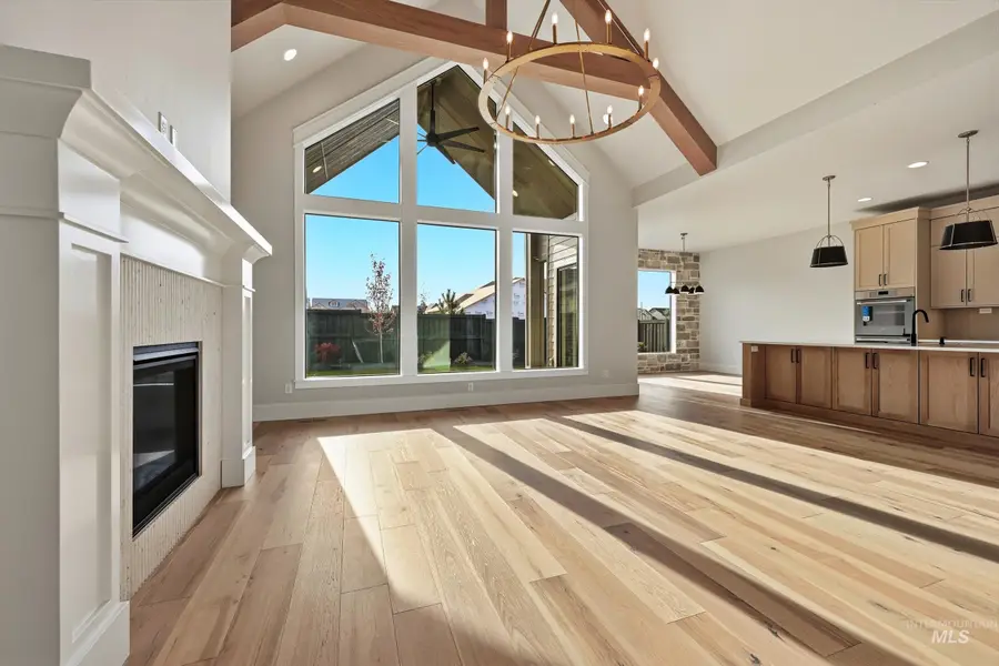 1090 E Crescendo St, Meridian, ID 83642 - Image #3