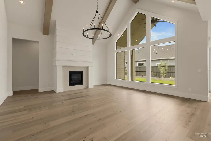 2595 E Tenzing Dr, Meridian, ID 83642 - Image #3