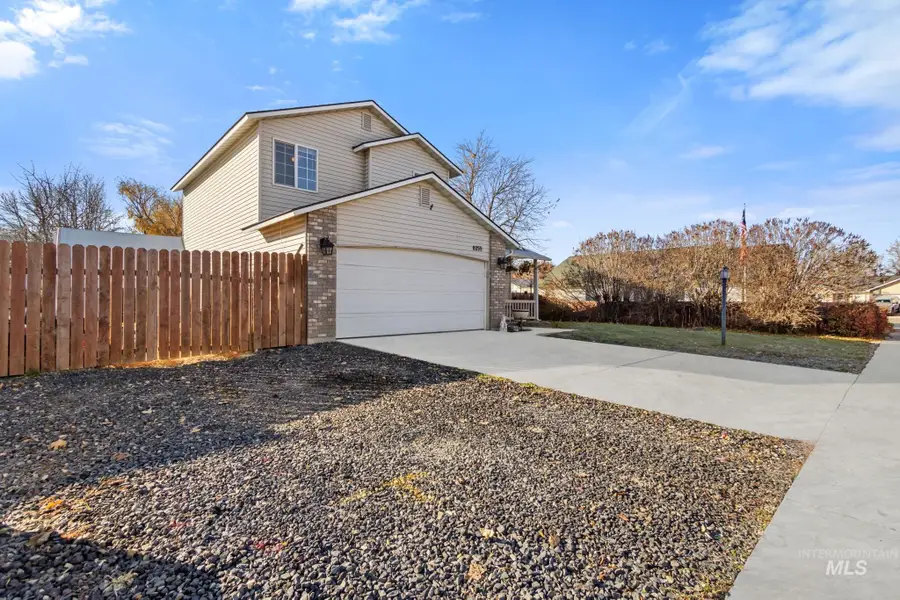 8255 E Orah Way, Nampa, ID 83687 - Image #2