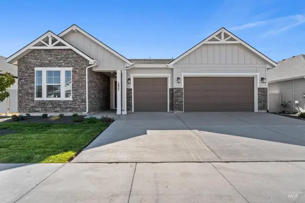 6113 W Parachute Dr, Meridian, ID 83646