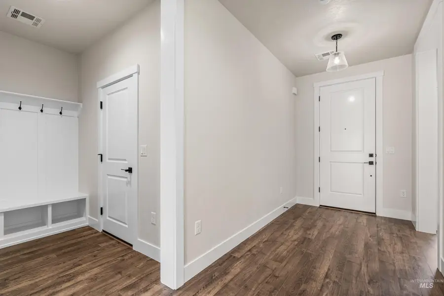 6113 W Parachute Dr, Meridian, ID 83646 - Image #3