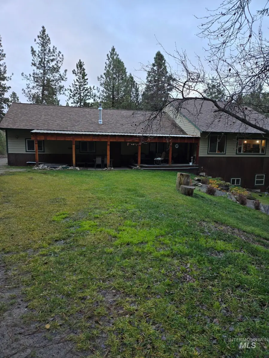 182 Southfork Rd, Garden Valley, ID 83622 - Image #2