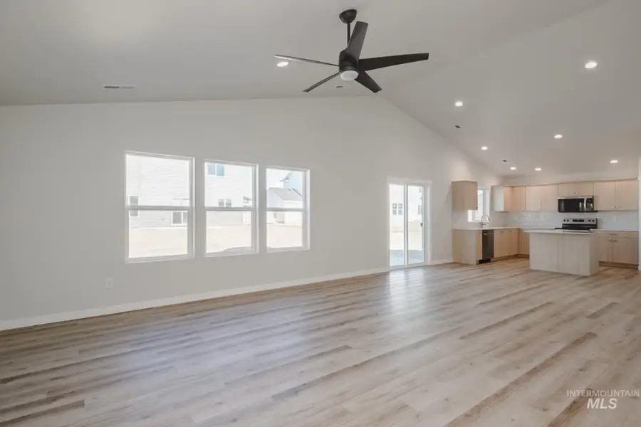 1085 Grass Pond Ave, Middleton, ID 83644 - Image #3