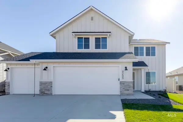 7224 E Marble Springs Dr, Nampa, ID 83687