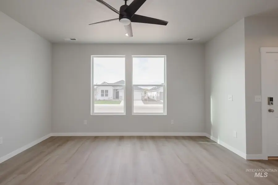 2954 E Boulder Basin Dr, Kuna, ID 83634 - Image #2