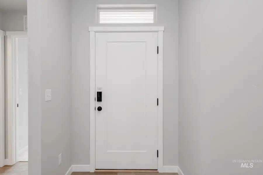 297 N Madrone Ave, Kuna, ID 83634 - Image #2