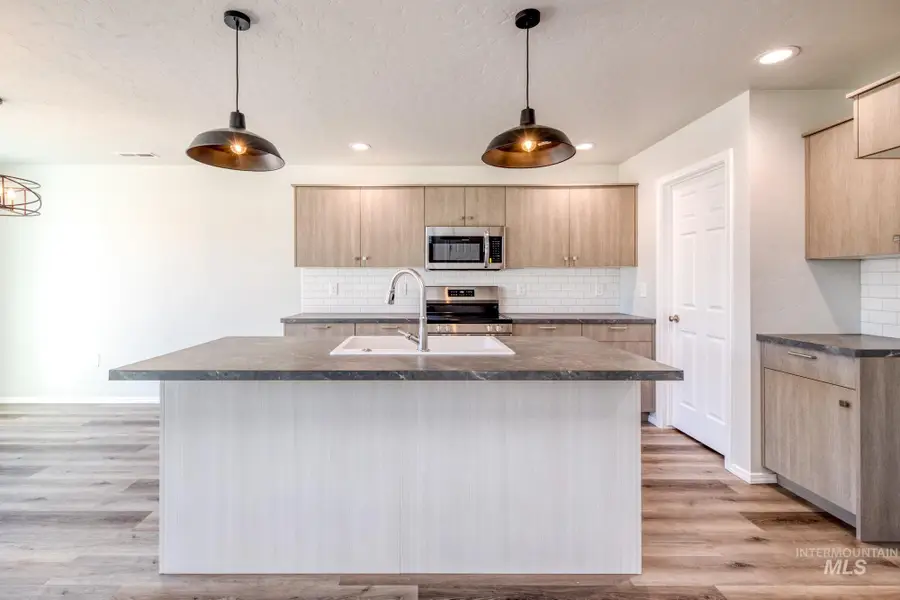 7281 S Menzingers Ave, Meridian, ID 83642 - Image #3