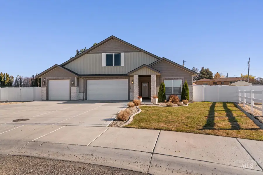 519 Lake Cleveland Street, Burley, ID 83318 - Image #2