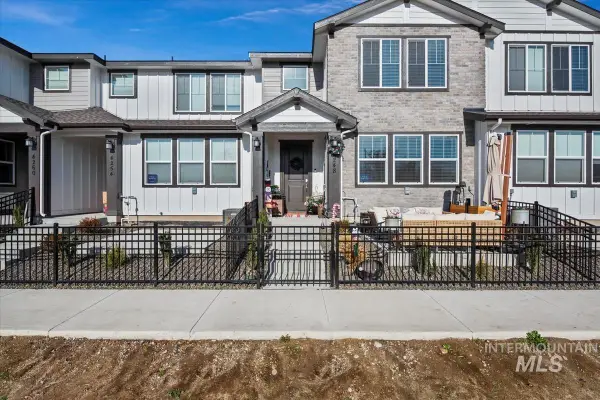 4248 W Perspective St, Eagle, ID 83616