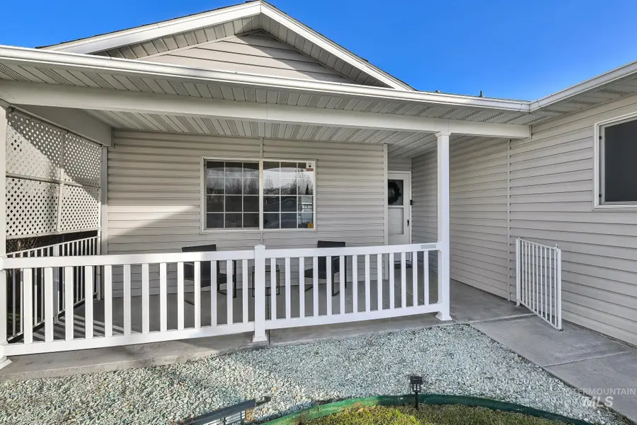 262 N Sunbird Ave, Kuna, ID 83634 - Image #3