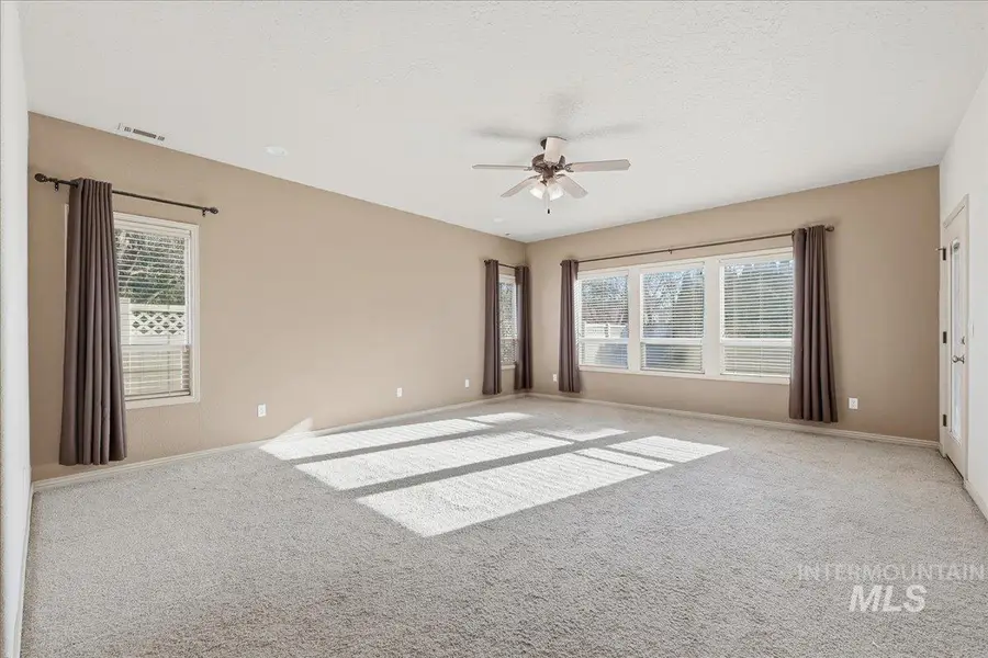 2491 W Maracay Dr, Meridian, ID 83646 - Image #3