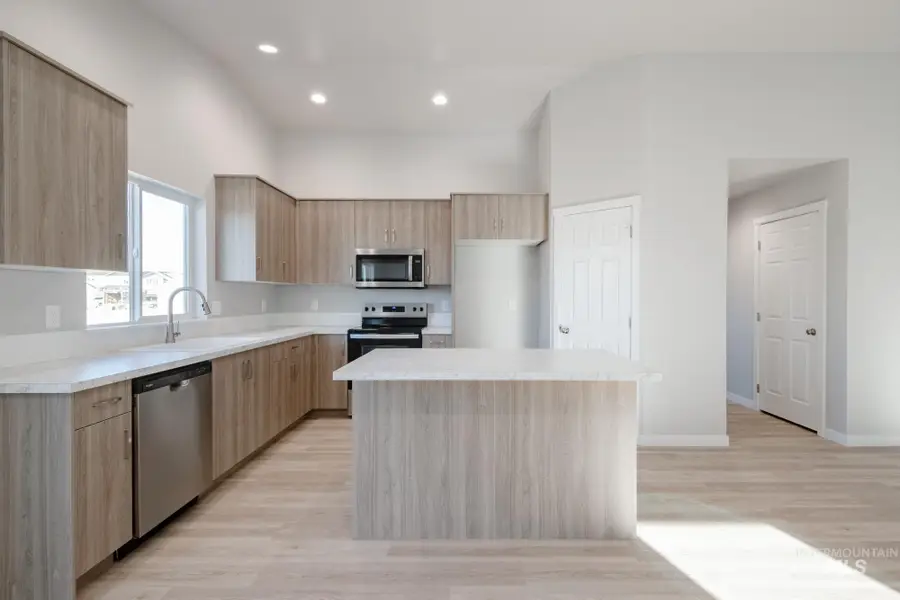 7413 S Menzingers Ave, Meridian, ID 83642 - Image #3