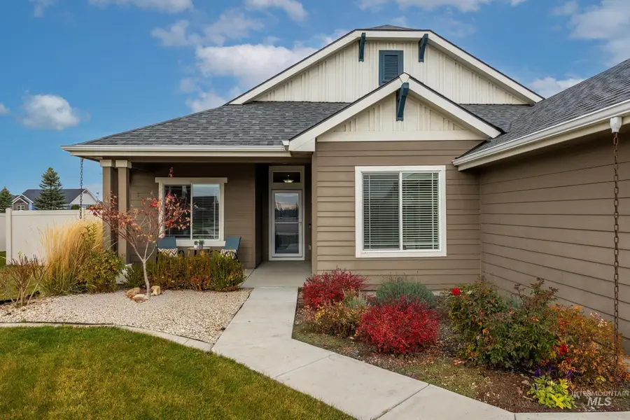 5944 W Cavendale Dr, Eagle, ID 83616 - Image #3