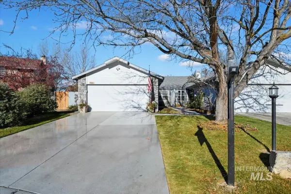 1981 N Interlachen, Meridian, ID 83646