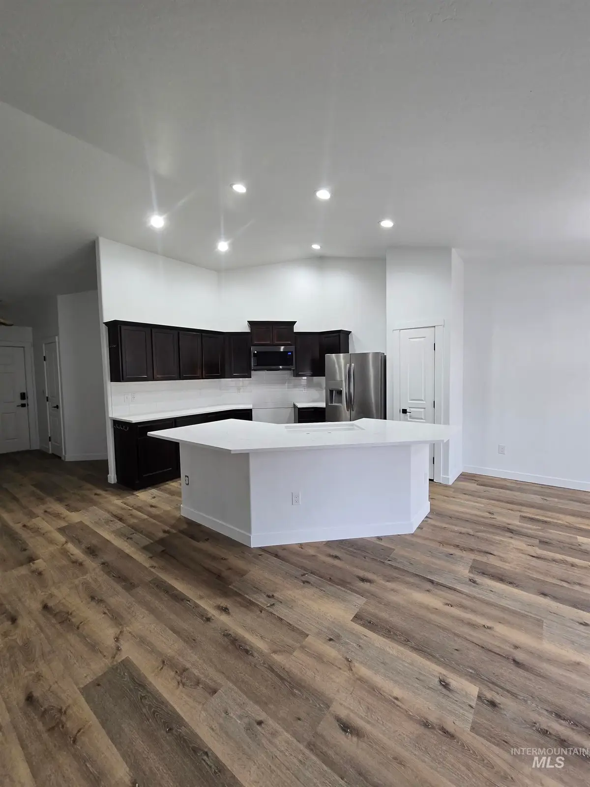 19359 Warbler Way, Caldwell, ID 83605 - Image #1