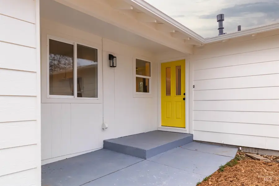 712 18th Ave N, Nampa, ID 83687 - Image #2