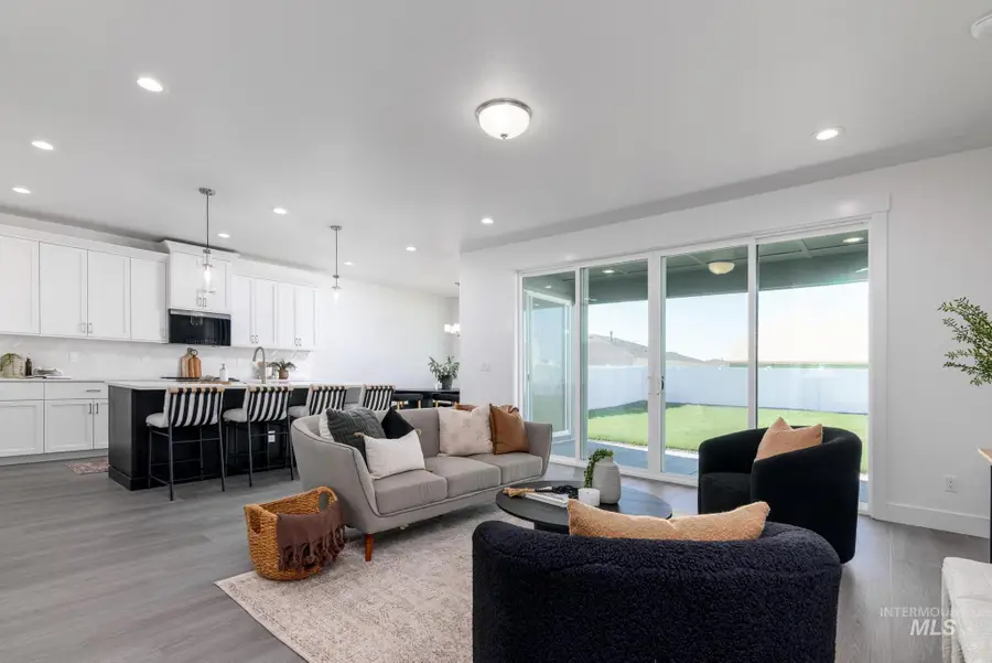 6091 W Pewter Point St, Meridian, ID 83646 - Image #2