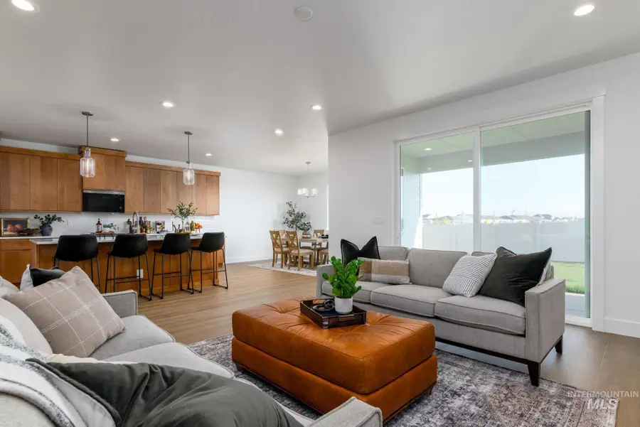 6262 W Snow Currant St, Meridian, ID 83646 - Image #2