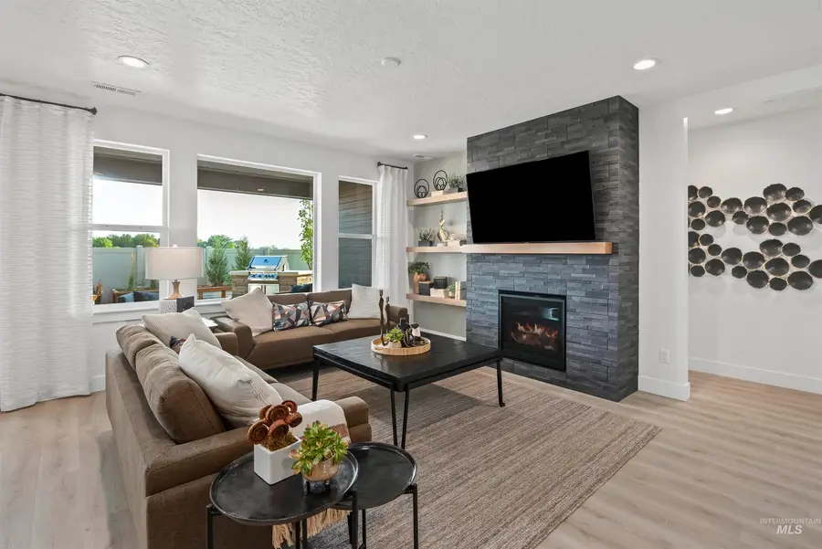 5893 W Sprig Dr, Meridian, ID 83646 - Image #2