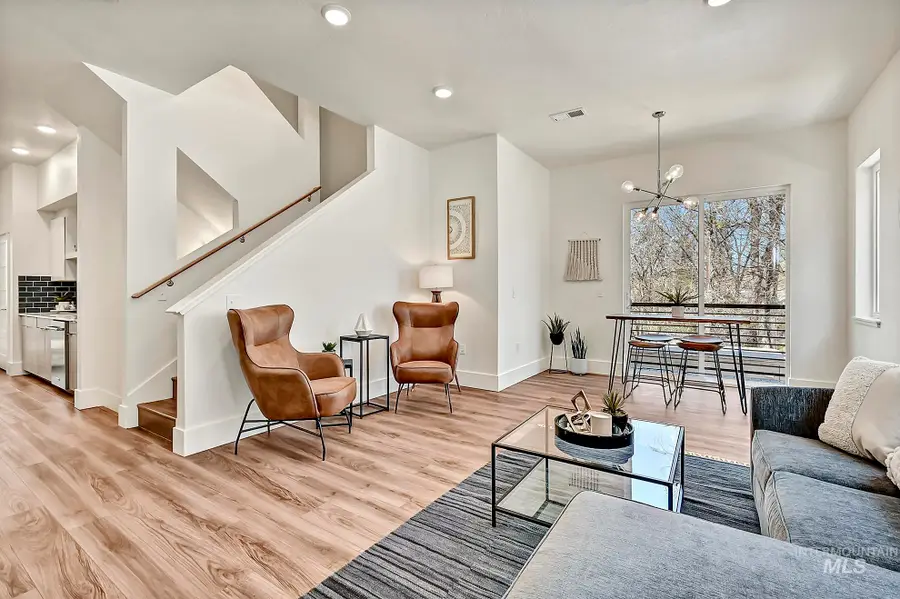 2771 W Stewart Ave, Boise, ID 83702 - Image #3