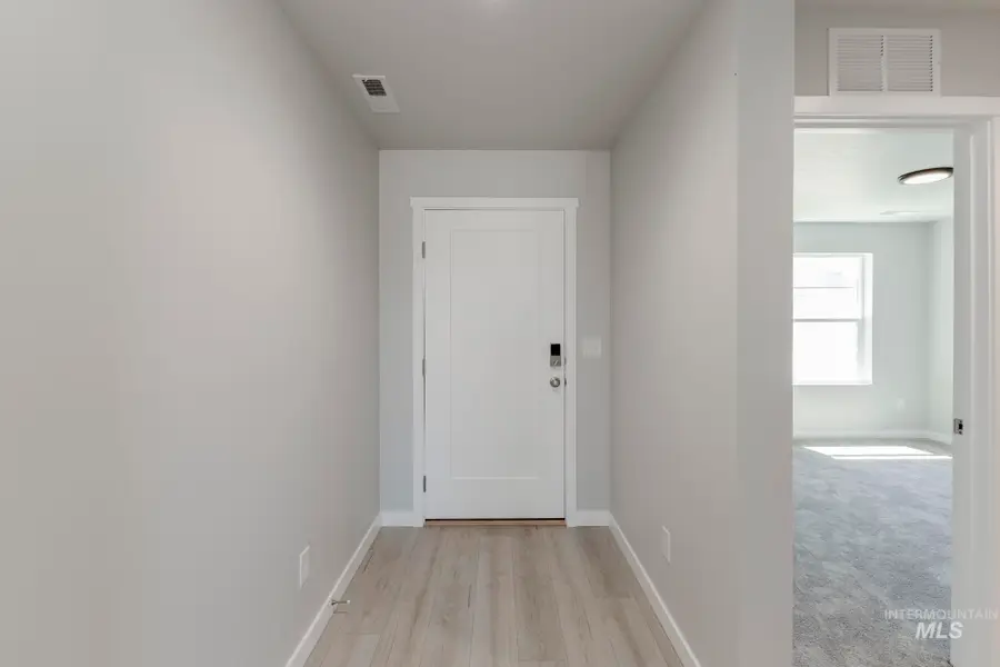 16718 Sentinel Ave, Caldwell, ID 83607 - Image #2