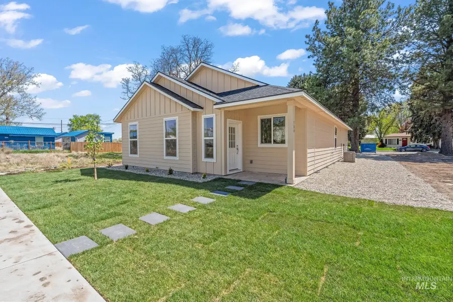 780 S 3rd St, Mountain Home, ID 83647 - Image #2