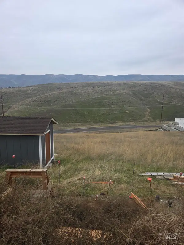 2217 Deer Pointe Dr, Clarkston, WA 99403