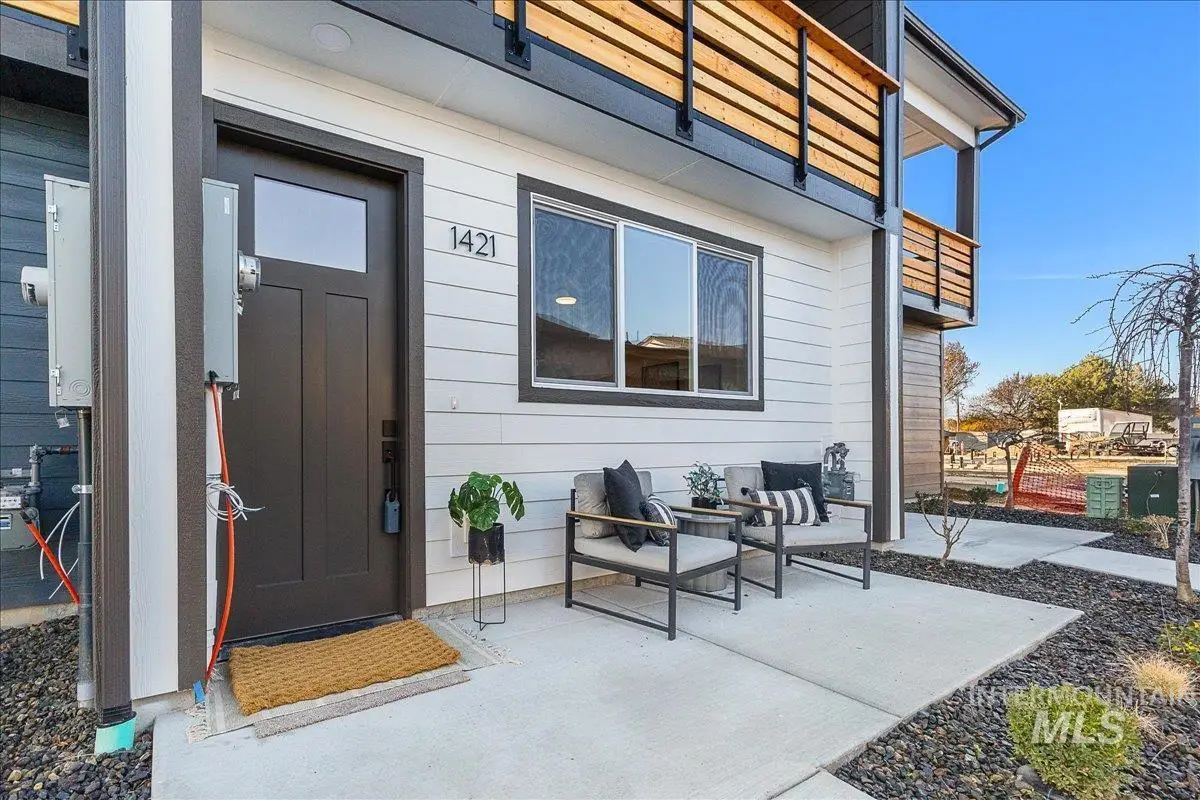 1439 N Bluffs Ridge Lane, Boise, ID 83704 - Image #1