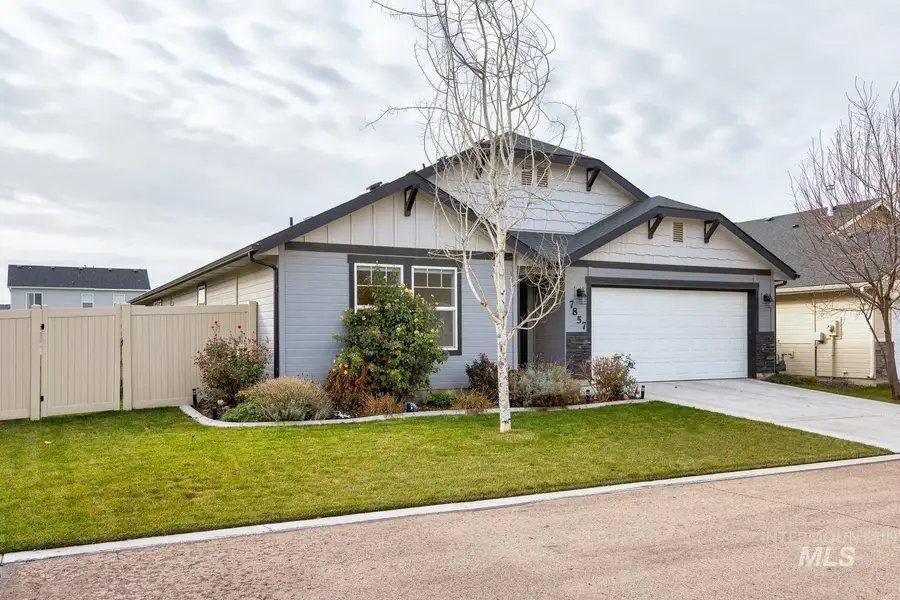 7857 E Bunker Hill St, Nampa, ID 83687 - Image #2