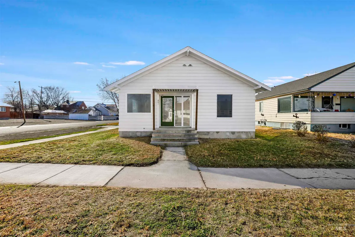 401 Broadway Ave N, Buhl, ID 83301 - Image #1