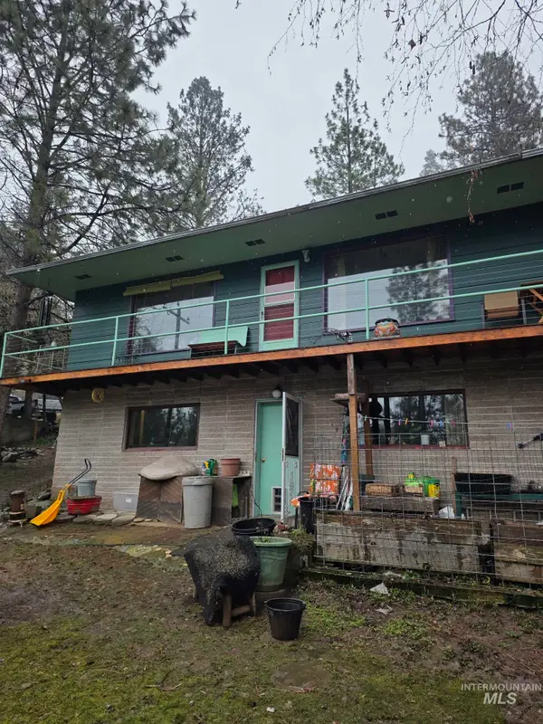 804 Pine Drive Heights, Orofino, ID 83544