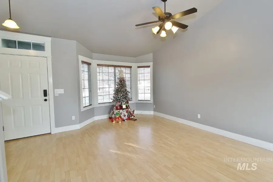 16928 N Chelford Loop, Nampa, ID 83687 - Image #3