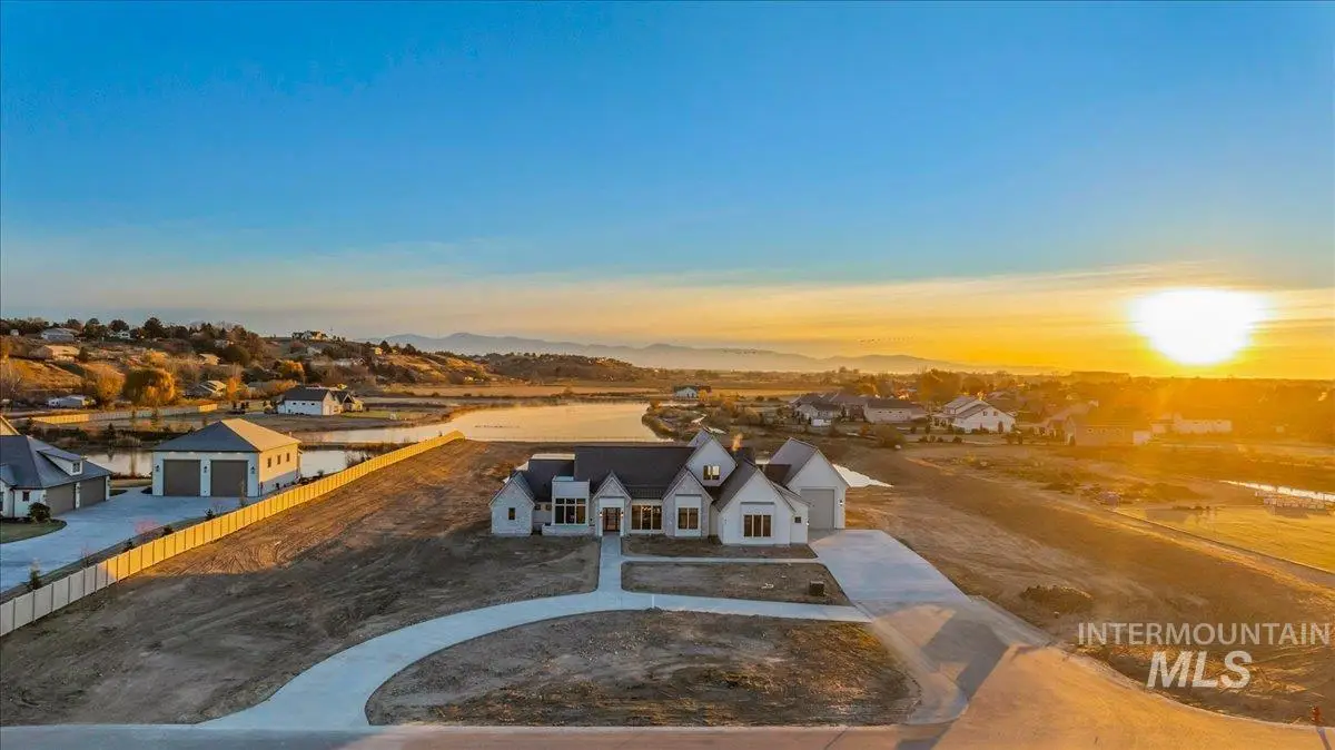 672 Blue Lakes Ct, Middleton, ID 83644 - Image #1