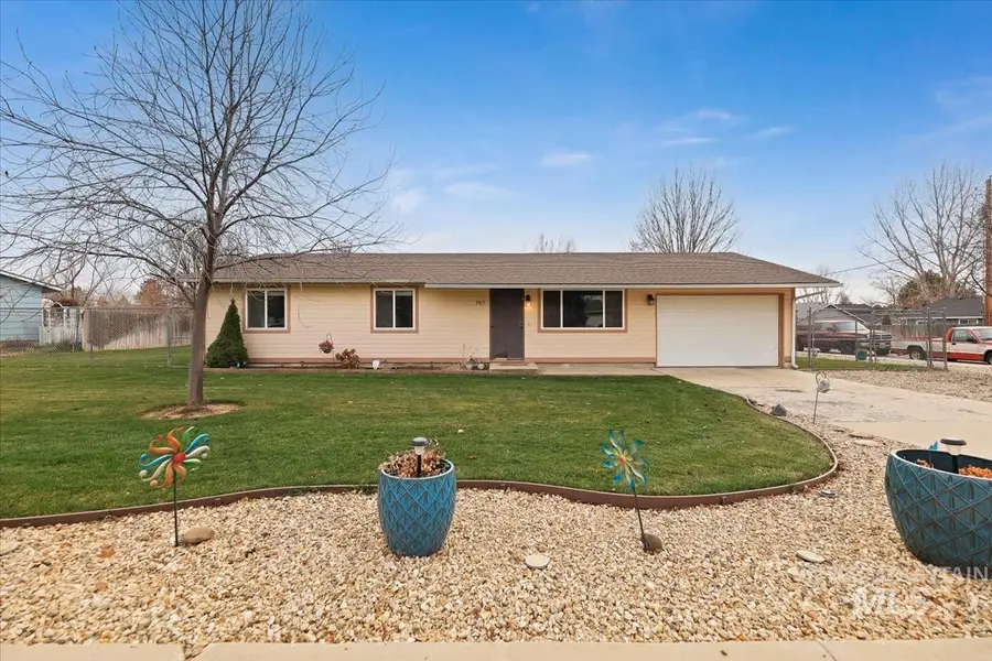 787 W Mendi Pl, Kuna, ID 83634 - Image #2