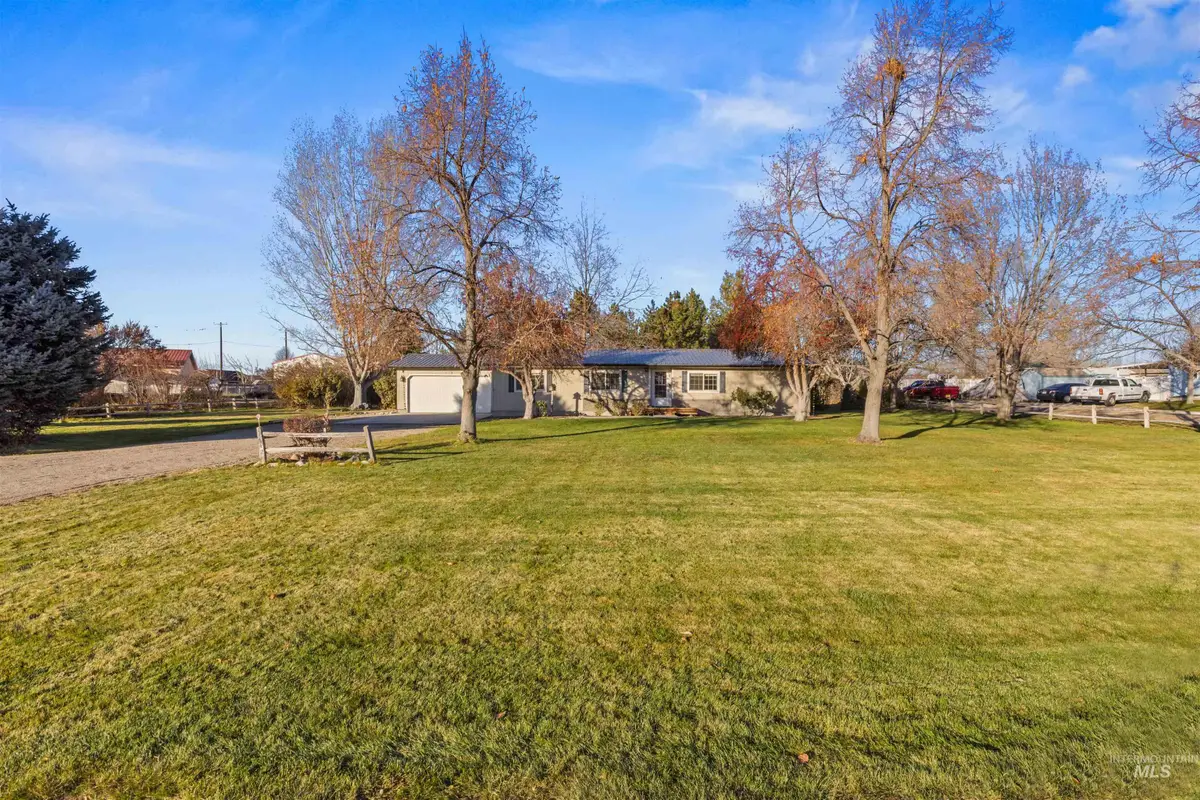 11342 Hunt Ave, Nampa, ID 83651 - Image #1
