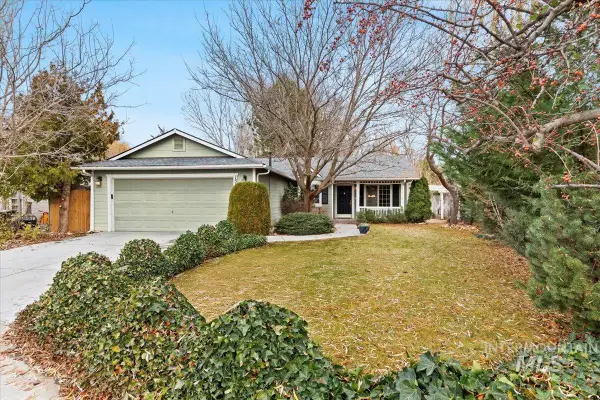 1516 W Bird Loop, Nampa, ID 83686